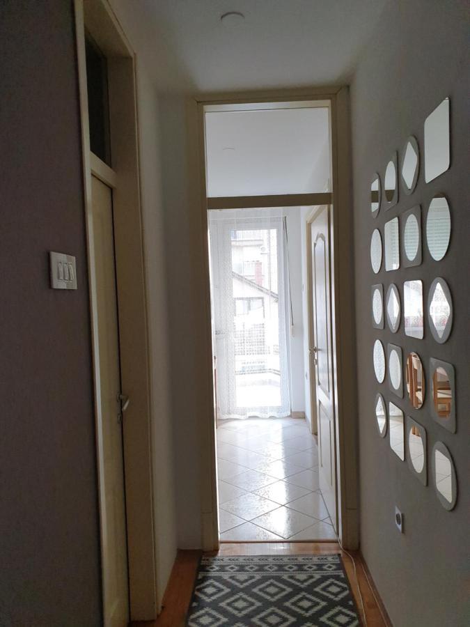 Stan Na Dan "Irina" Banja Luka Exterior foto