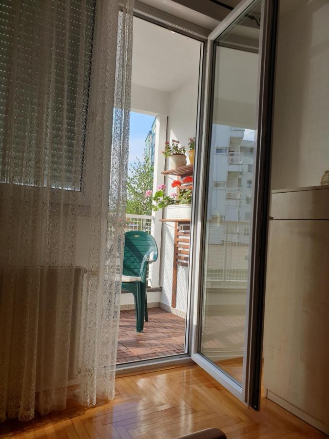 Stan Na Dan "Irina" Banja Luka Exterior foto