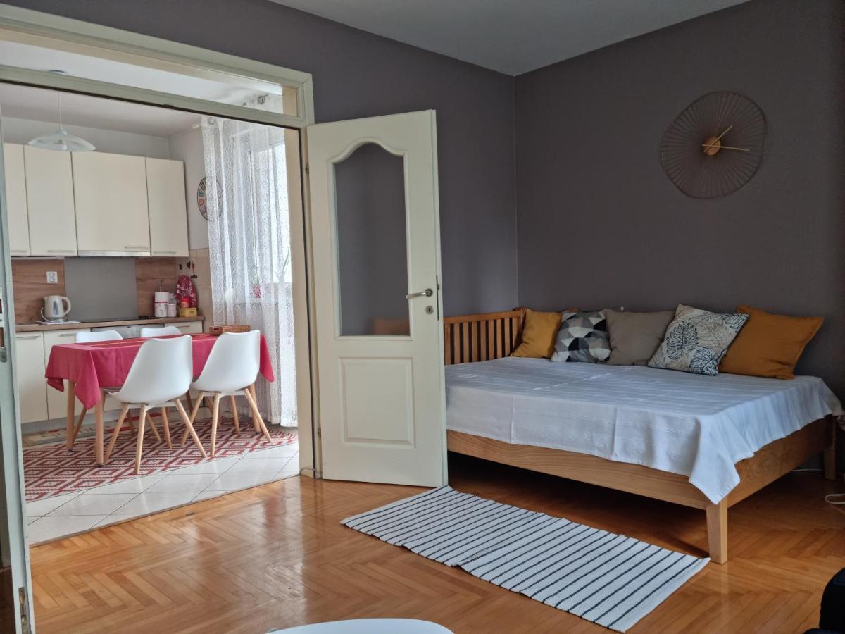 Stan Na Dan "Irina" Banja Luka Exterior foto